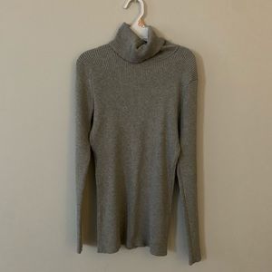 Gray turtleneck